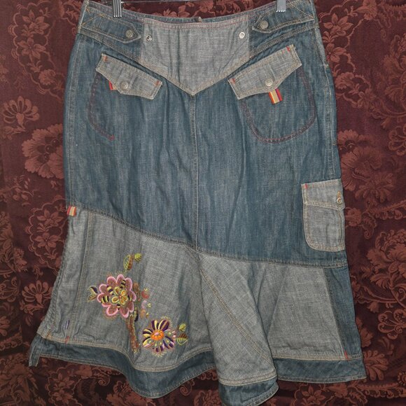 Oilily Denim Embroidered Tulip Skirt Adjustable Waist and Skirt - Picture 3 of 11